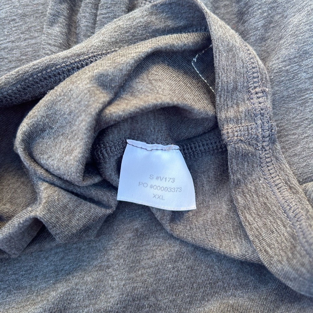Vouri xxl Gray Knotted Tank Top - Picture 7 of 10